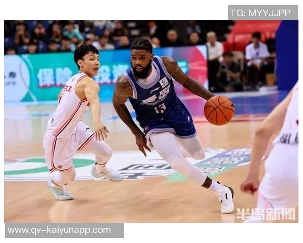 鲍威尔首节狂砍14分全场仅得23分表现起伏不定引发热议