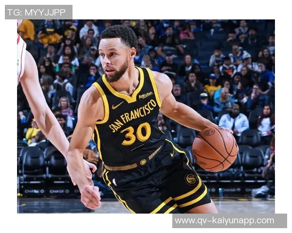 库里再现神奇表现让人惊叹这下真的是不得不为他喝彩了