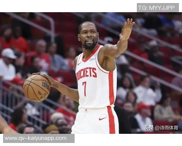 火箭备战雷霆杜兰特申京贾巴里同框训练照引发球迷热议