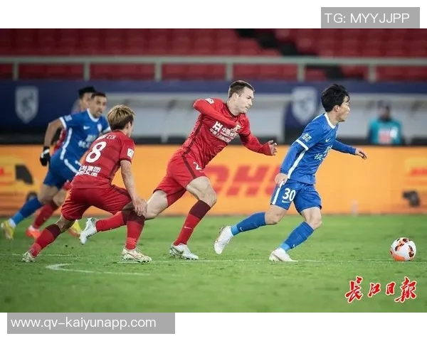 武汉三镇逆袭保级却难掩困境成为联赛搅局者的背后故事