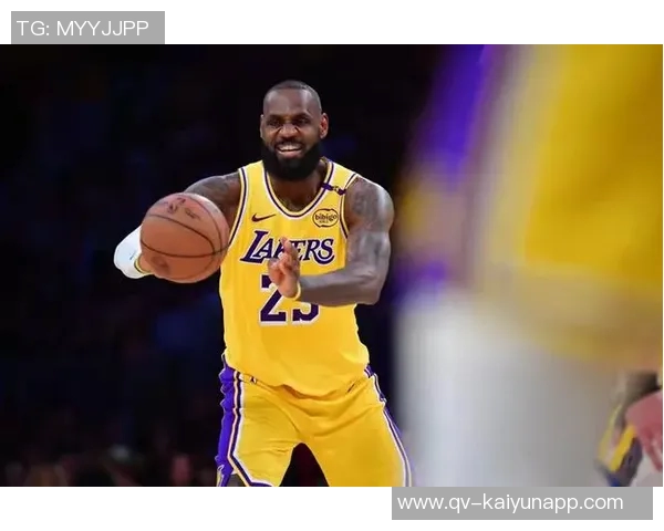 老詹赛季首秀助攻12次投射传球轻松自如能打到45岁吗