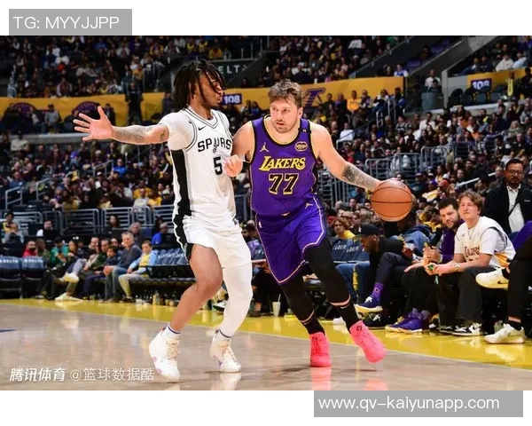 东契奇坦言球队分享球意图强烈但失误频繁影响进攻效率